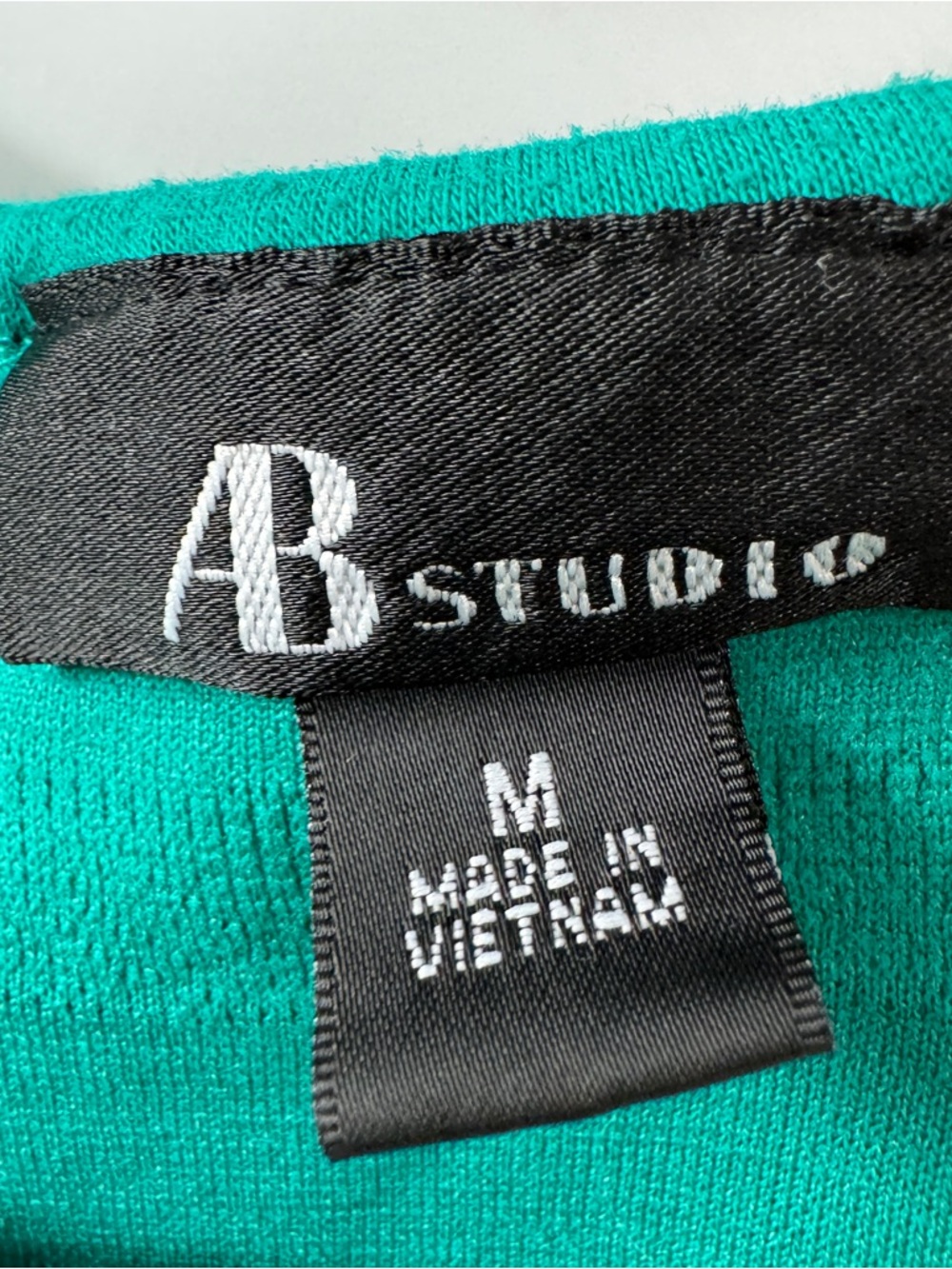 AB Studio Green Ruffle Tank Top – Women’s Medium Y2K Style - Picture 4 of 6